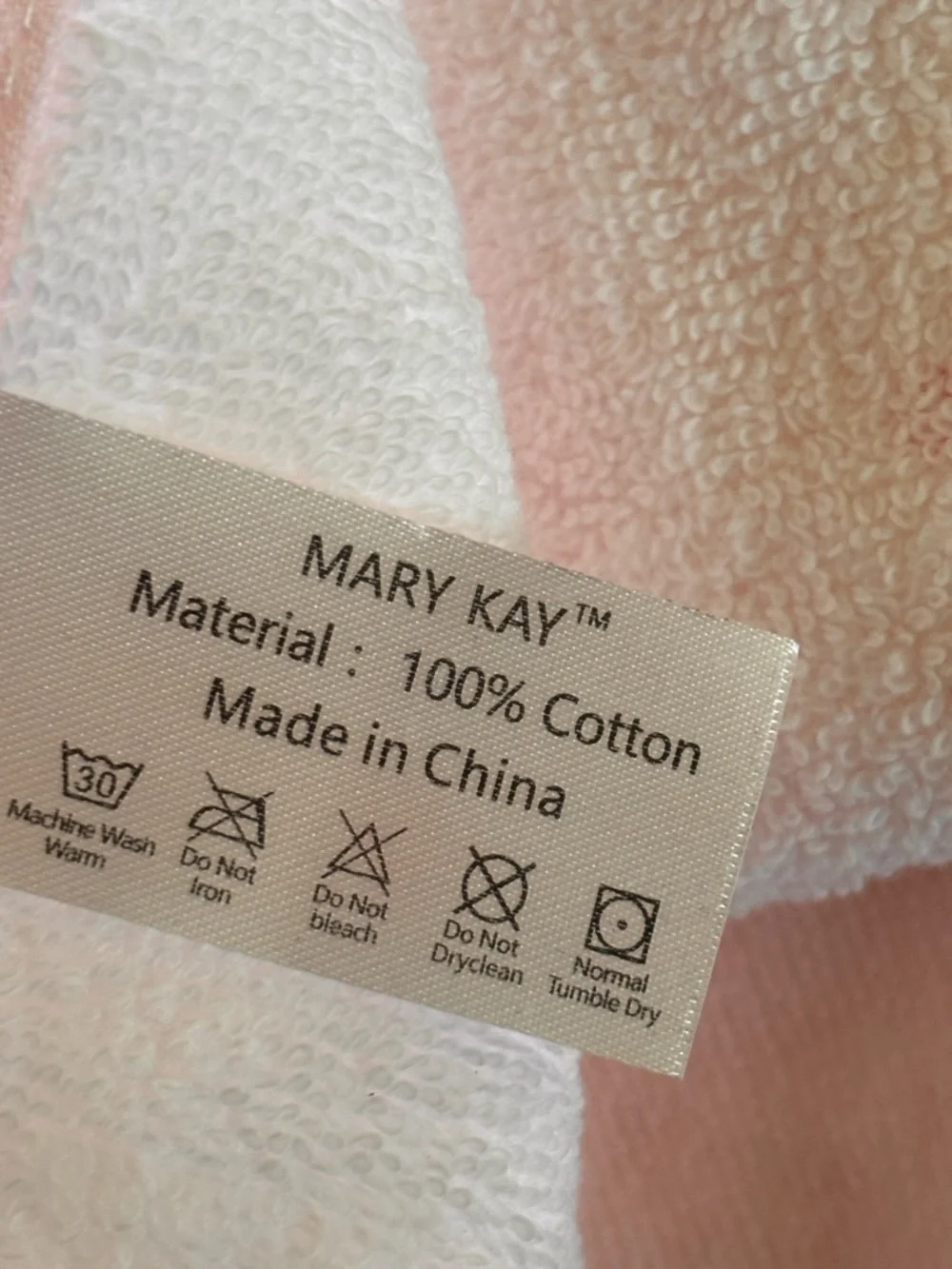 Mary Kay Light Pink Wash Cloth and Hand Towel
